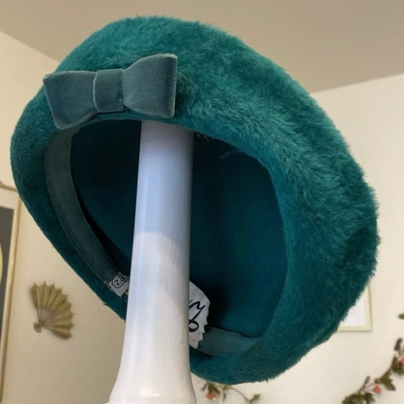Vintage Selene Made In Italy Faux Fur Beret With Bow - Picture 1 of 6